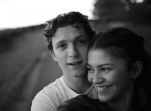 Tom Holland y Zendaya festejan su matrimonio en una boda campestre en Inglaterra